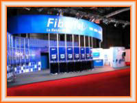 Stand de exposiciones y muebles en alquiler para congresos.